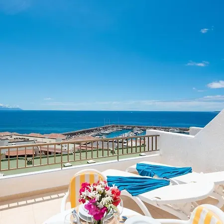 Bright 1br With Pool & Ocean Views Lejlighed