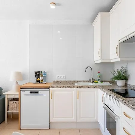Bright 1br With Pool & Ocean Views Santiago del Teide